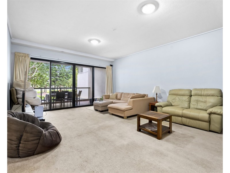 102/15 Parkland Street, Nundah QLD 4012
