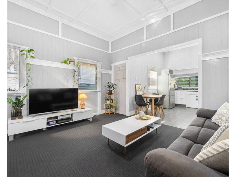 15 Forrest Street, Nudgee QLD 4014