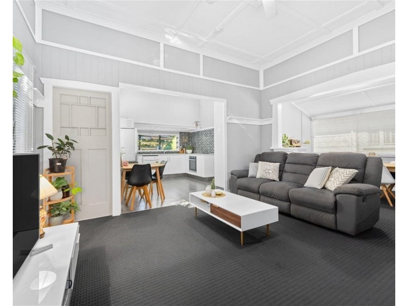 15 Forrest Street, Nudgee QLD 4014