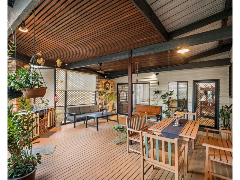 5 Arthur Street, Everton Hills QLD 4053