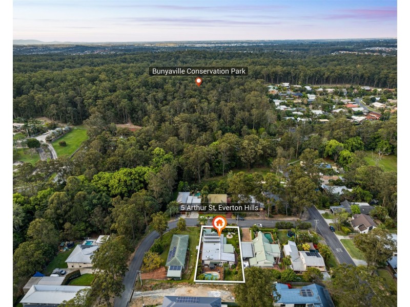 5 Arthur Street, Everton Hills QLD 4053