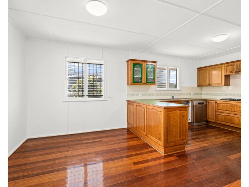 8 Geraldine Street, Wavell Heights QLD 4012