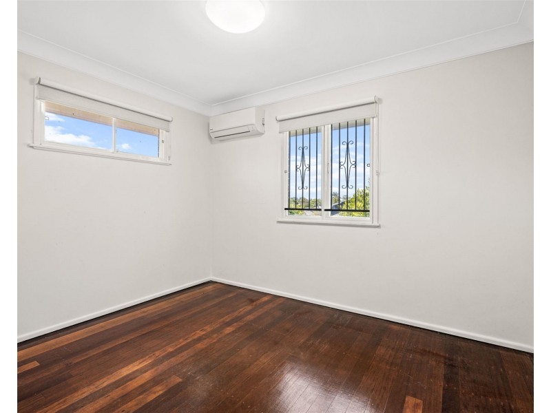8 Geraldine Street, Wavell Heights QLD 4012