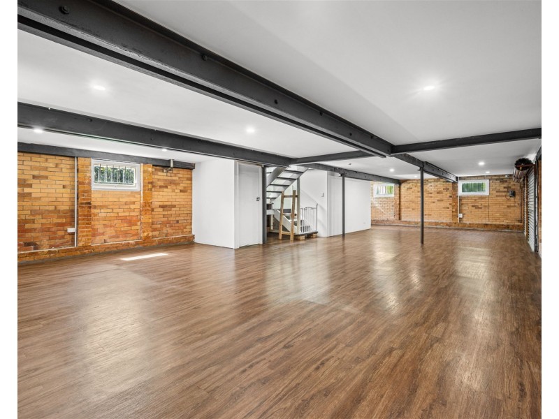 8 Geraldine Street, Wavell Heights QLD 4012