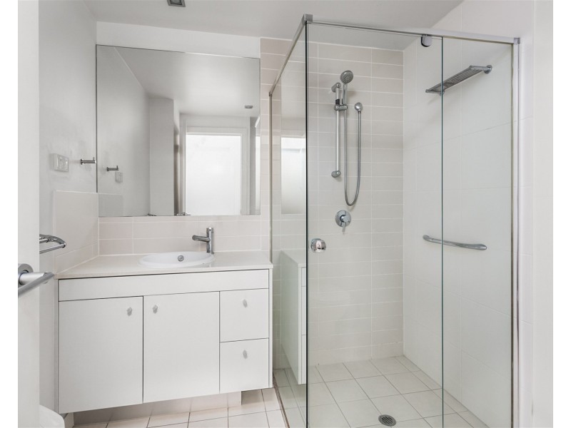 1604/16 Surbiton Court, Carindale QLD 4152