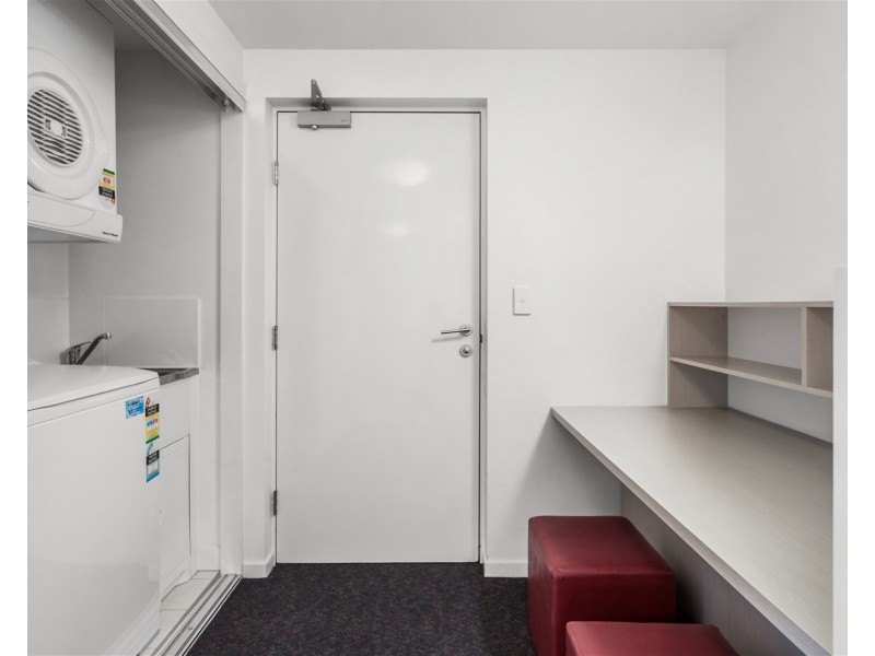 1604/16 Surbiton Court, Carindale QLD 4152