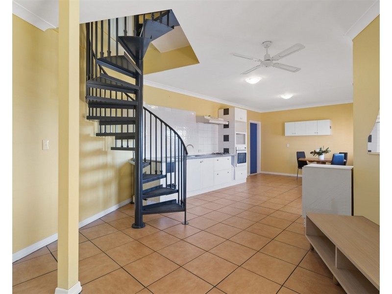 30 Vaucluse Street, Wavell Heights QLD 4012