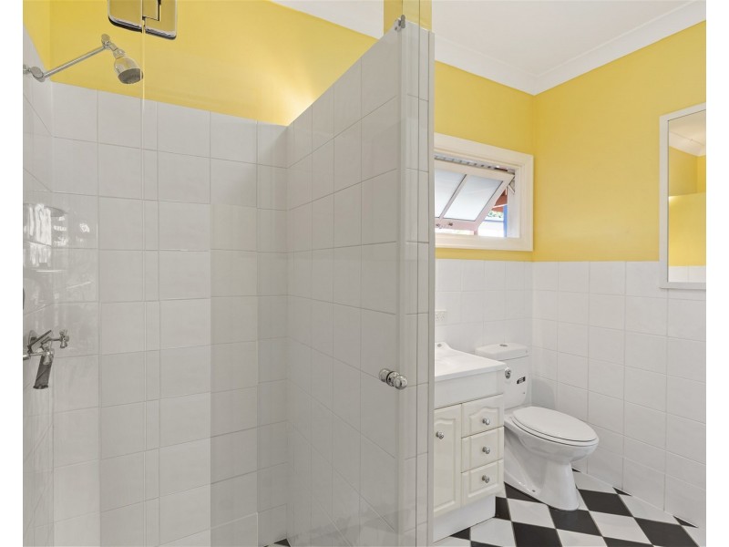 30 Vaucluse Street, Wavell Heights QLD 4012