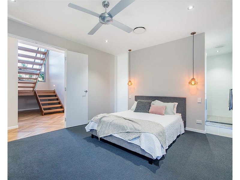 26 Chigwell Street, Wavell Heights QLD 4012