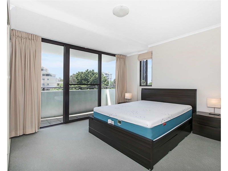 232/8 Land Street, Toowong QLD 4066