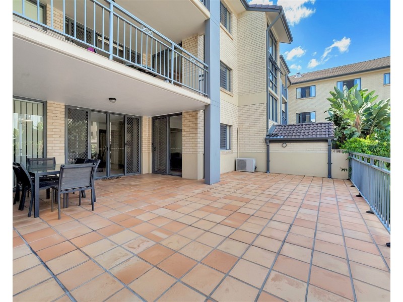 38/300 Sir Fred Schonell Drive, St Lucia QLD 4067