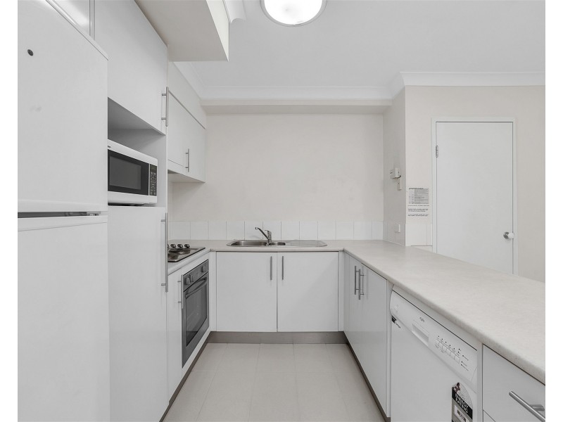 38/300 Sir Fred Schonell Drive, St Lucia QLD 4067