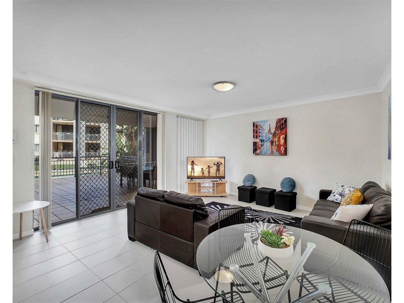 38/300 Sir Fred Schonell Drive, St Lucia QLD 4067