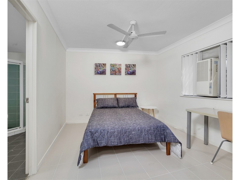 38/300 Sir Fred Schonell Drive, St Lucia QLD 4067