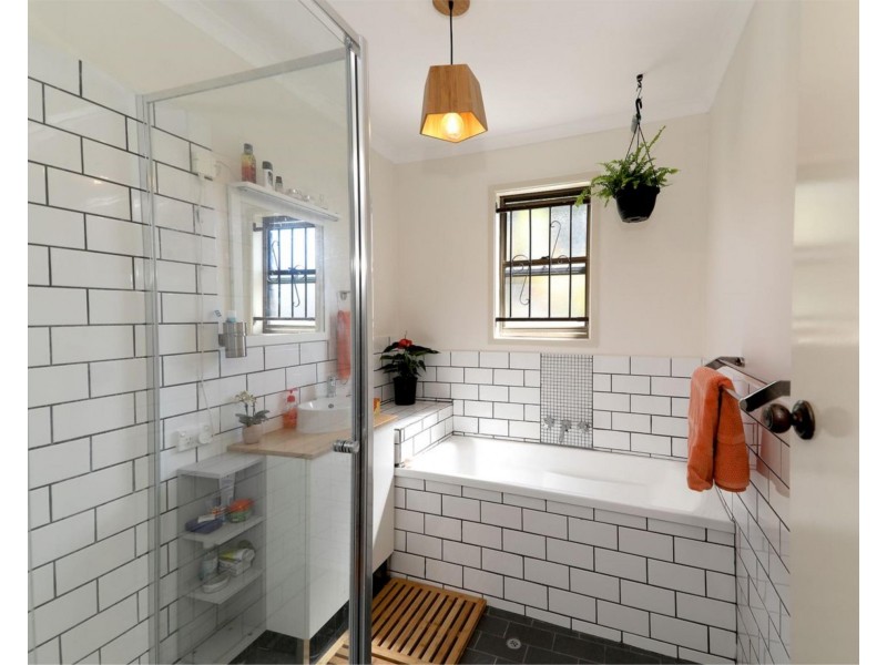 2  Lacaroo Street, Bracken Ridge QLD 4017