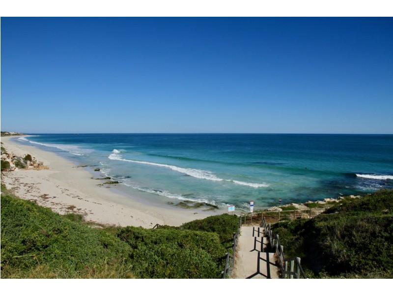 LG2/1 Tacoma Lane, Mindarie WA 6030