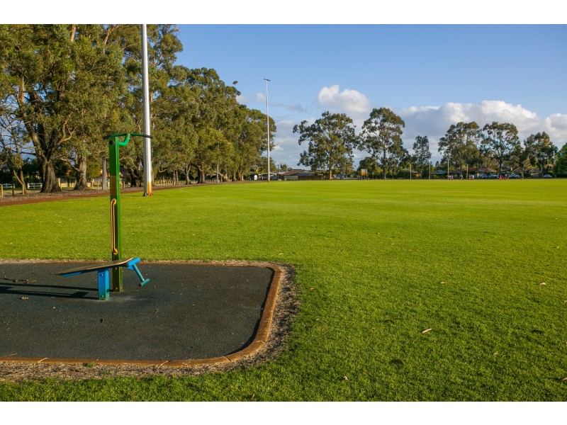 3 Atkins Way, Eden Hill WA 6054