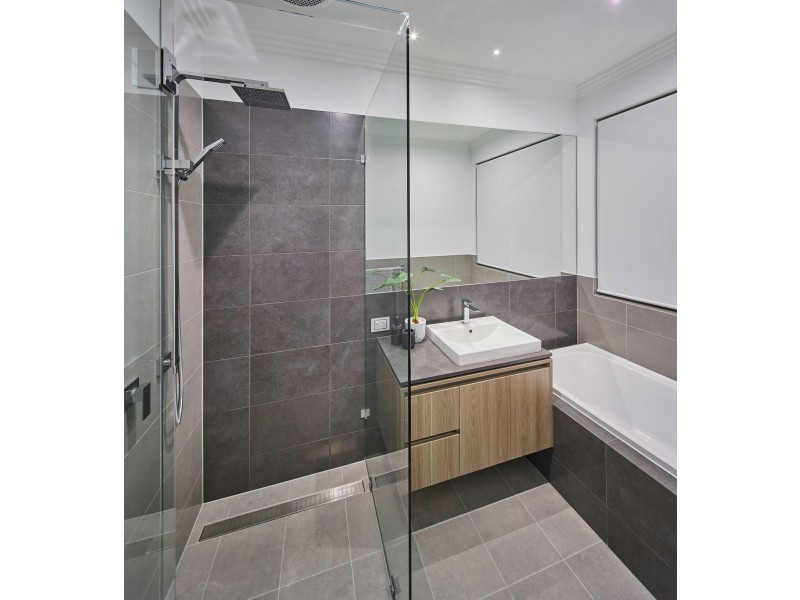 6 Beethoven Street, Banksia Grove WA 6031