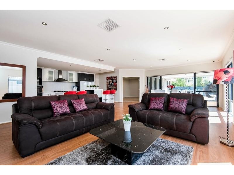 53 Creaton St, East Victoria Park WA 6101