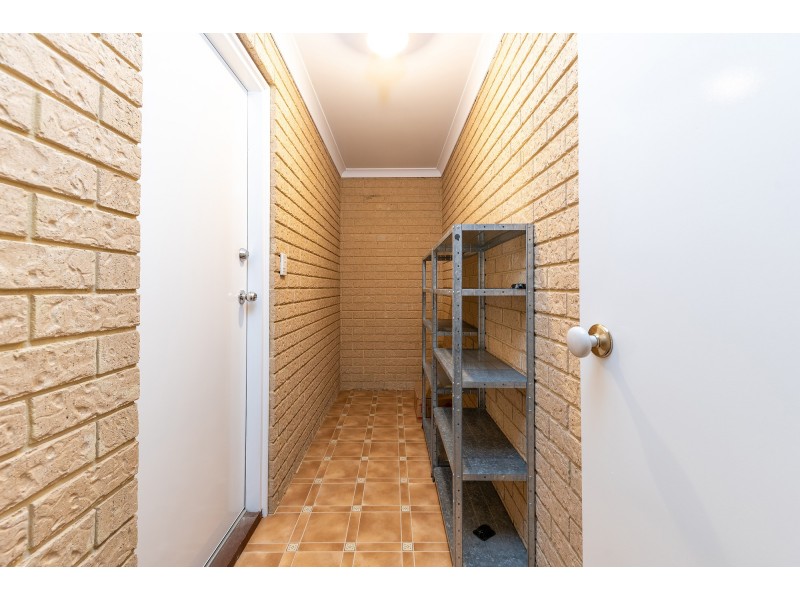 2/2 Cygnet Court, High Wycombe WA 6057