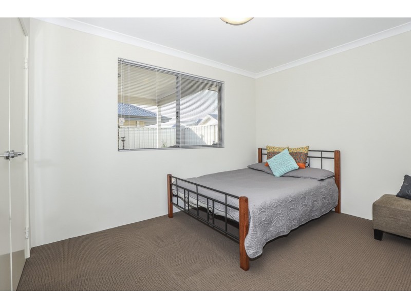 7/4 Melita Drive, Helena Valley WA 6056