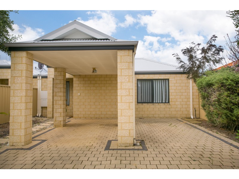 B/8 HAZLETT WAY, Canning Vale WA 6155