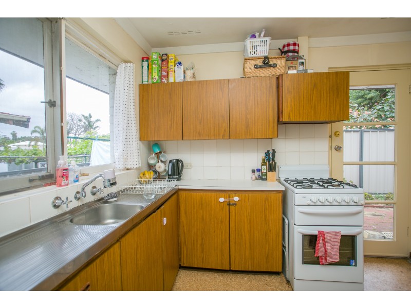 630 Beach Road, Hamersley WA 6022