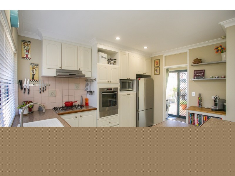 16 Plaistow Street, Joondalup WA 6027