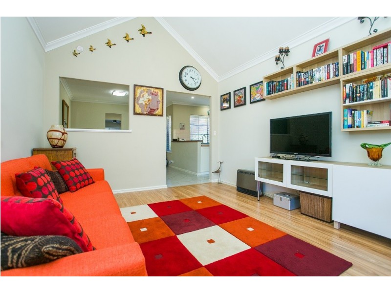 16 Plaistow Street, Joondalup WA 6027