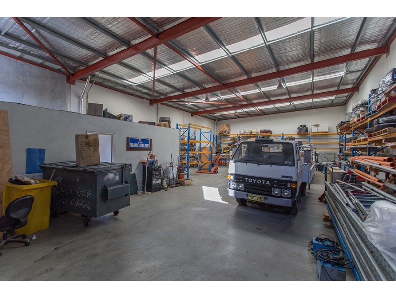 1/ 8 Bombardier Road, Wangara WA 6065