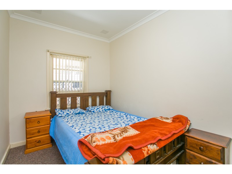 13 DEERING STREET, Westminster WA 6061