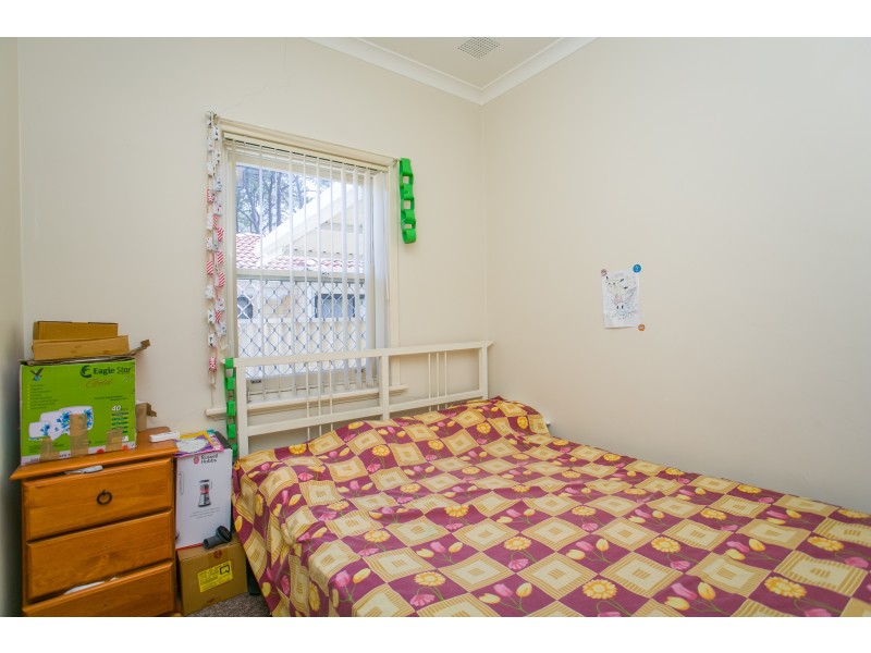 13 DEERING STREET, Westminster WA 6061