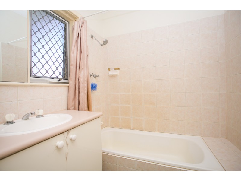 13 DEERING STREET, Westminster WA 6061