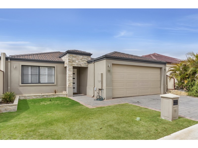 12 Florida Drive, Landsdale WA 6065