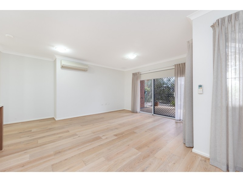 2/71 Ruislip Street, Wembley WA 6014