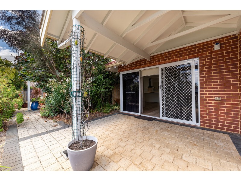 2/71 Ruislip Street, Wembley WA 6014