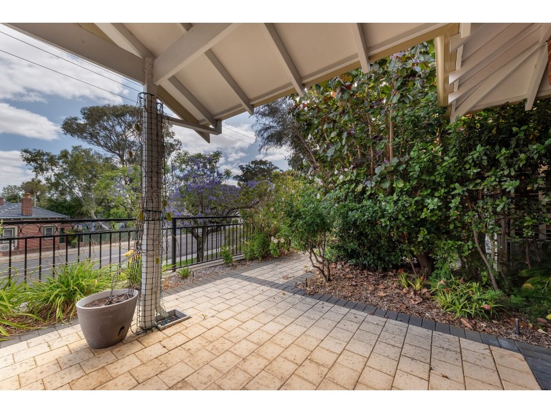 2/71 Ruislip Street, Wembley WA 6014