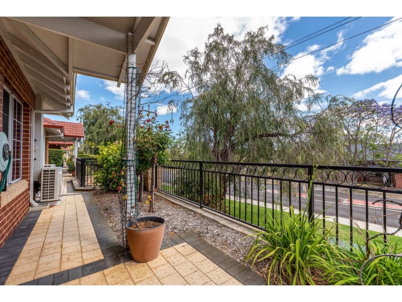 2/71 Ruislip Street, Wembley WA 6014