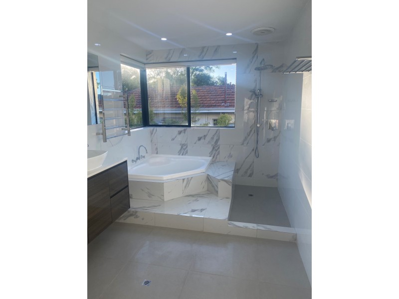 B/25 Tweeddale Road, Applecross WA 6153