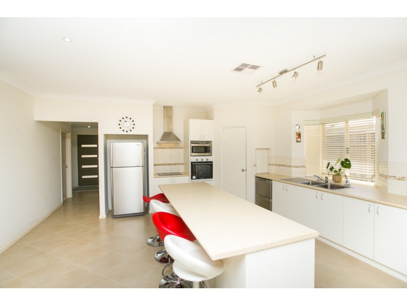 17 Ludlow Loop, Pinjarra WA 6208