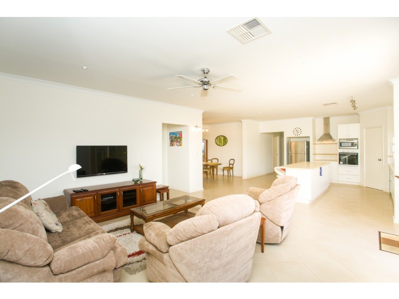 17 Ludlow Loop, Pinjarra WA 6208