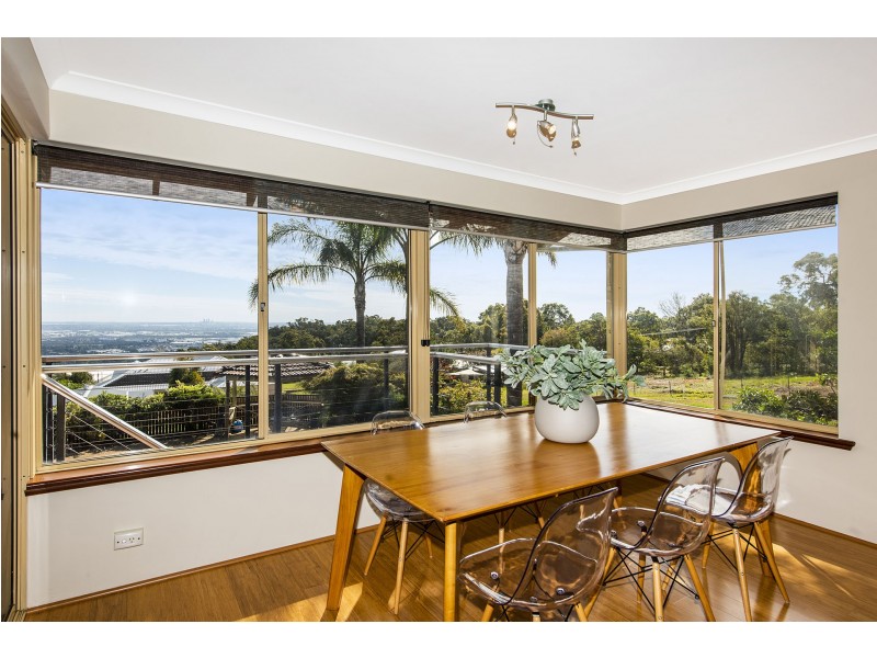 6 A Seaview Terrace, Kalamunda WA 6076