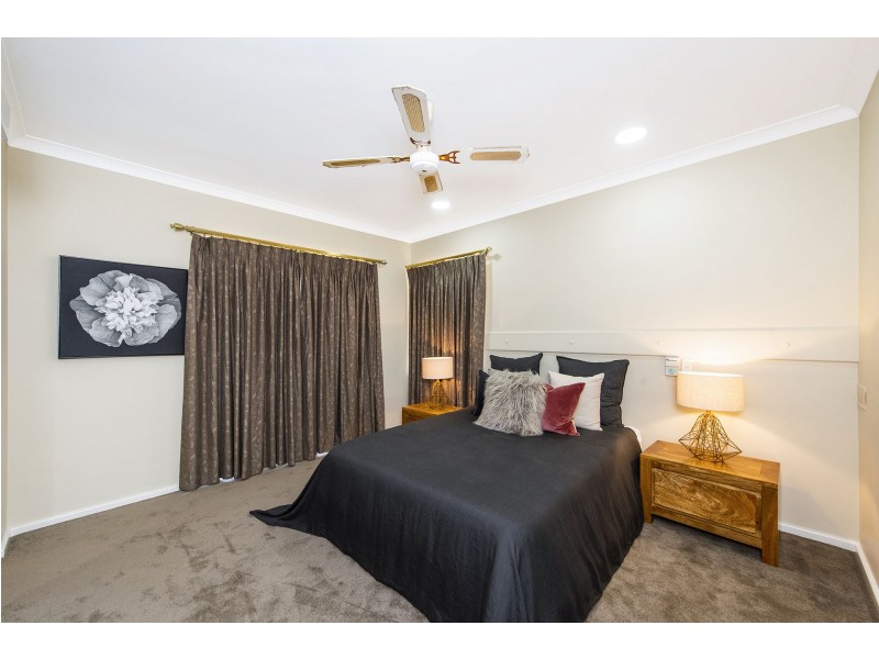 6 A Seaview Terrace, Kalamunda WA 6076