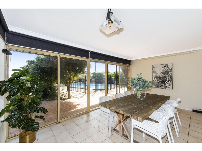 6 A Seaview Terrace, Kalamunda WA 6076