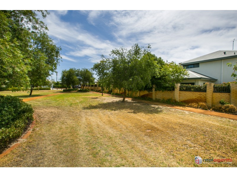 8 Perway Lane, Bassendean WA 6054