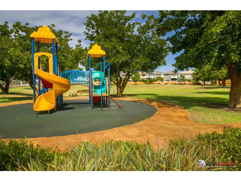 8 Perway Lane, Bassendean WA 6054