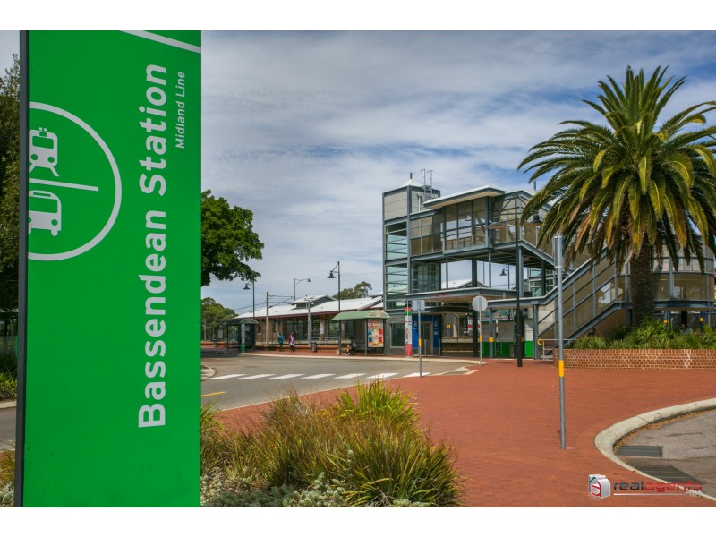 8 Perway Lane, Bassendean WA 6054