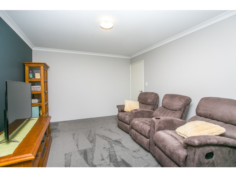 12 Pebley Way, Aveley WA 6069