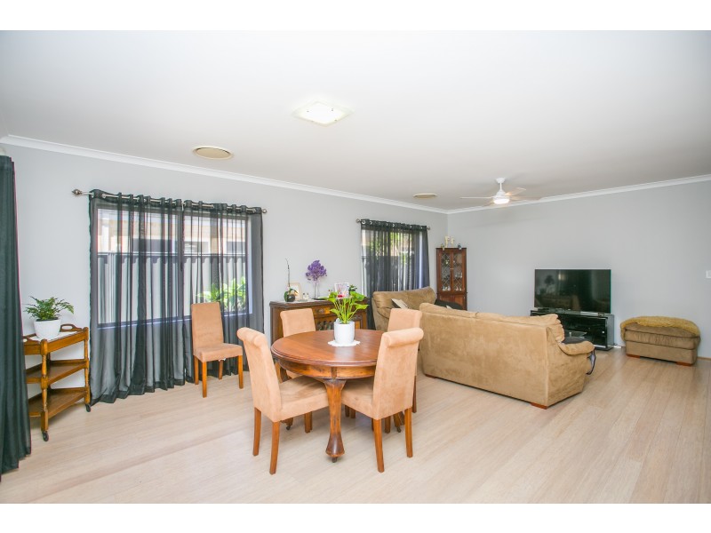 12 Pebley Way, Aveley WA 6069