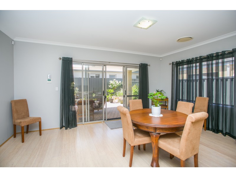 12 Pebley Way, Aveley WA 6069